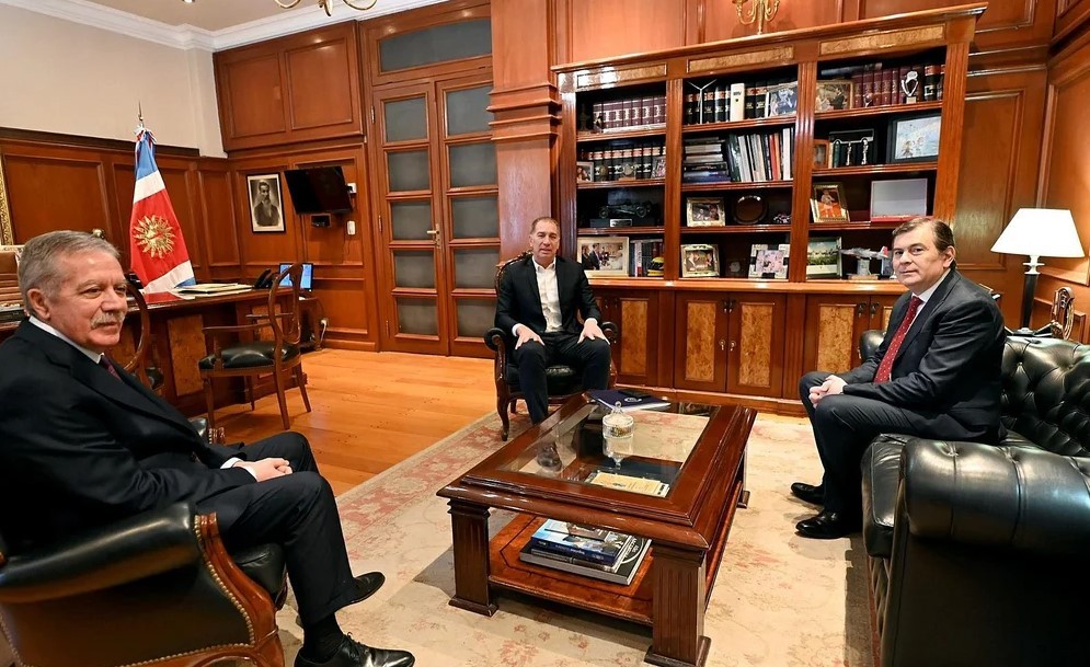 Santilli visita Misiones y trabaja para cerrar la agenda con los 20 gobernadores | Política