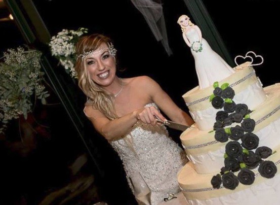La increíble historia de Laura Mesi, la primera italiana que logra casarse con ella misma | Curiosidades