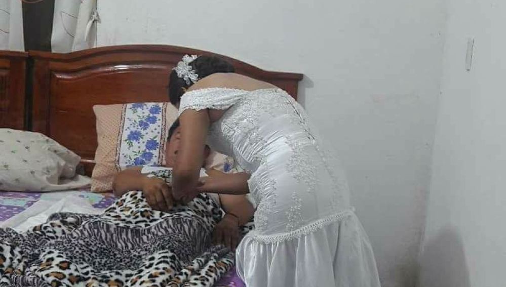 La historia de la enfermera que suspendió su boda para atender a un paciente | Curiosidades