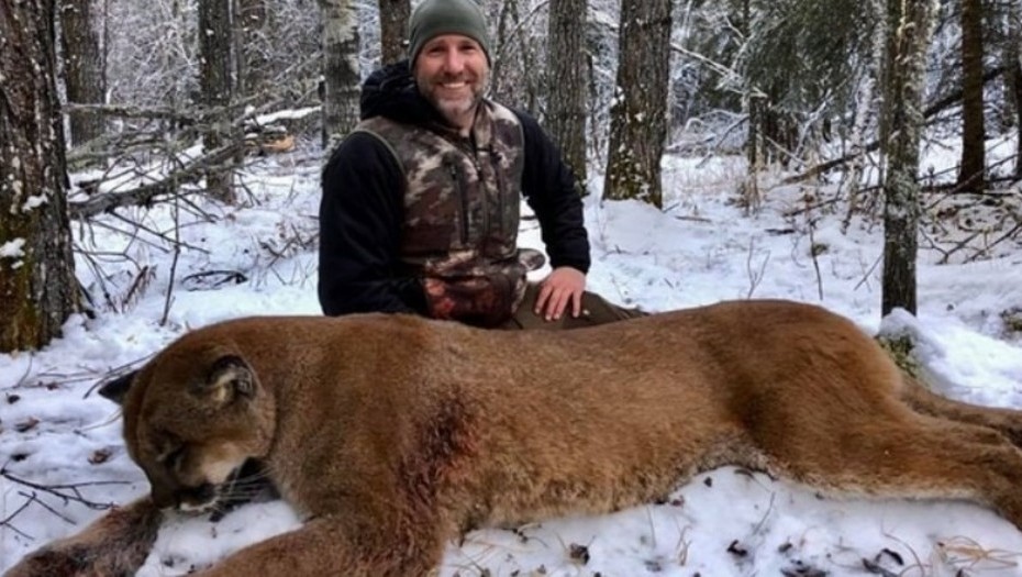 El cazador que mató a un león de montaña y mostró en las redes cómo lo cocinó | Curiosidades