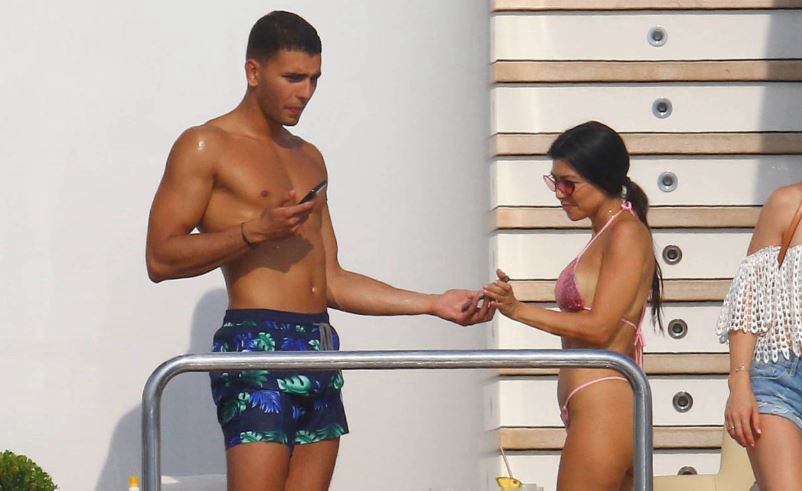 Las fotos hot de Kourtney Kardashian con su nuevo ¿novio? 14 años menor | Espectáculos