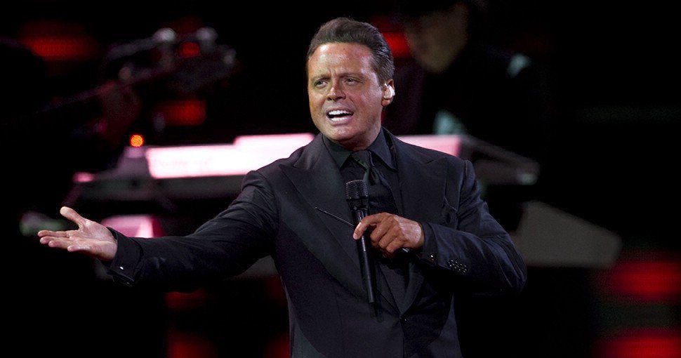 Luis Miguel sorprendió a sus fanáticas con "gestos obscenos" en pleno show | Espectáculos