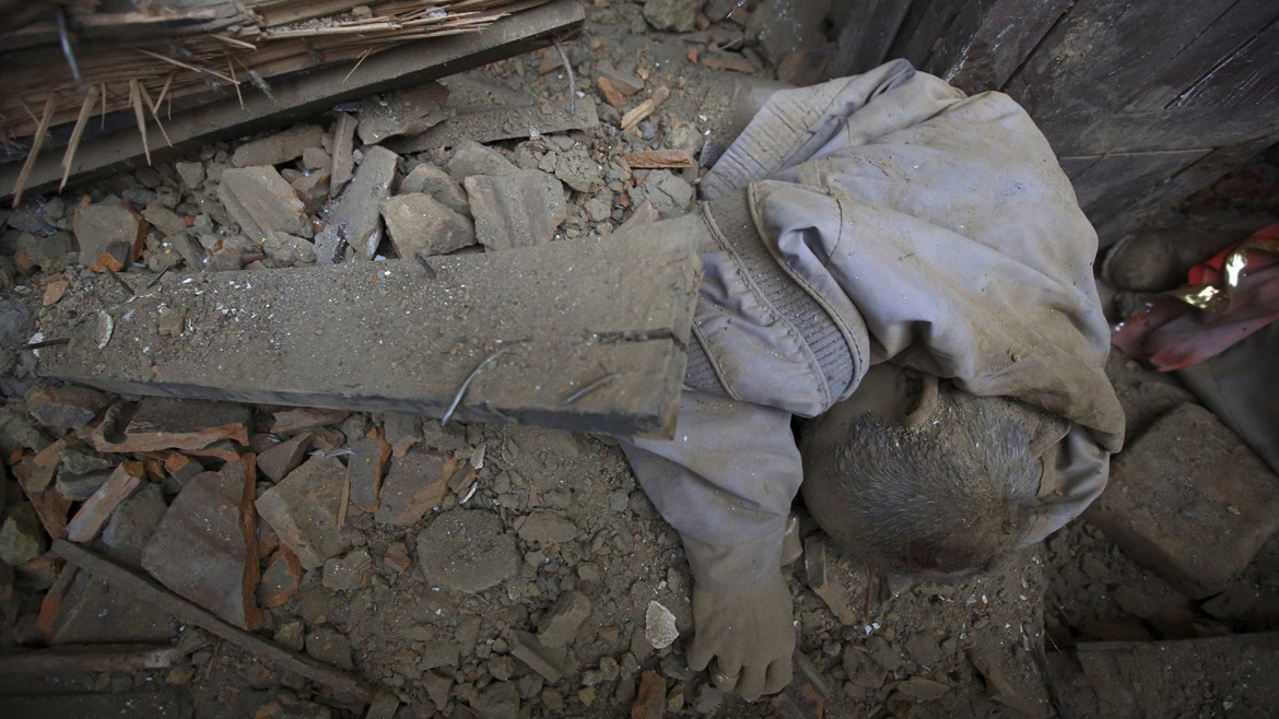 Fotos: testimonios desgarradores y dolor tras el trágico terremoto en Nepal | Internacionales