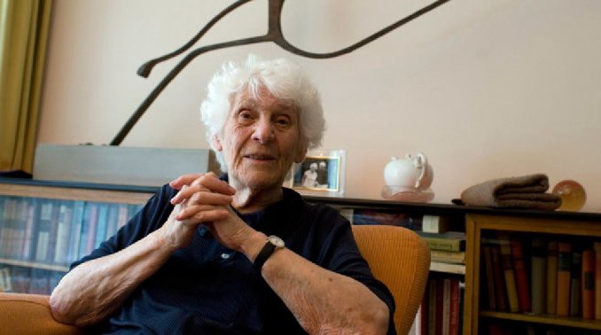 A los 102 años aprobó el examen que no le habían dejado rendir los nazis | Internacionales