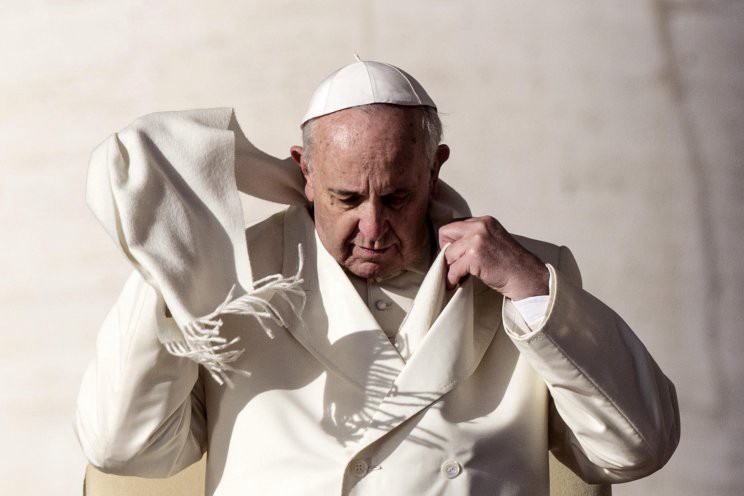 El papa Francisco reiteró que para retar a un chico, "dos o tres palmadas en el traste no vienen mal" | Internacionales