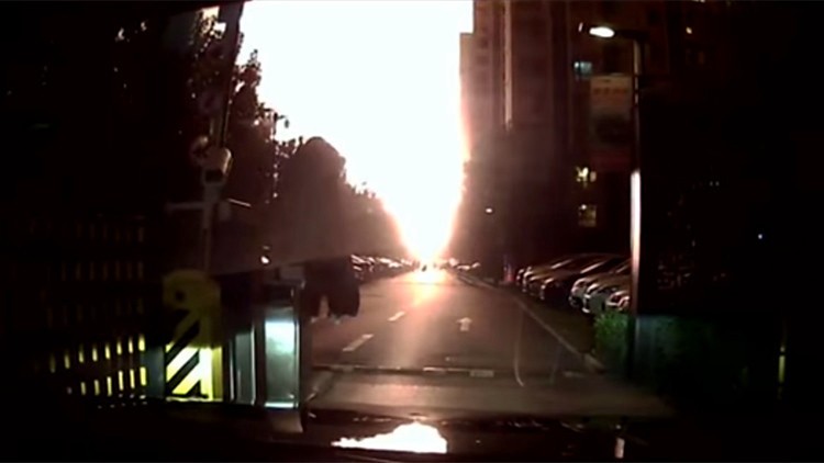 La cámara de un auto grabó las masivas explosiones en China | Internacionales