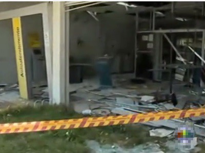 Hacen explotar cajeros automáticos para robarlos pero exageran la carga | Internacionales