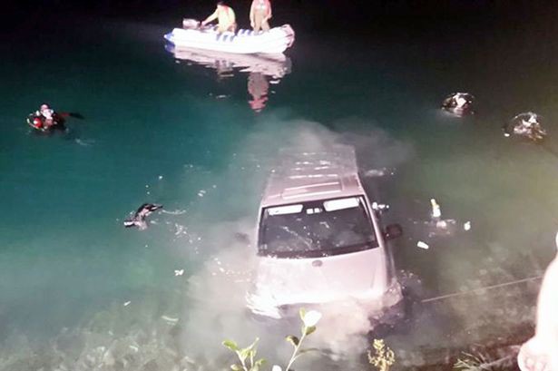 Una pareja cayó a un lago cuando tenía sexo en su camioneta | Internacionales