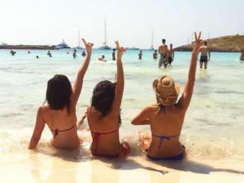 Primera unión civil entre tres mujeres en Brasil | Internacionales