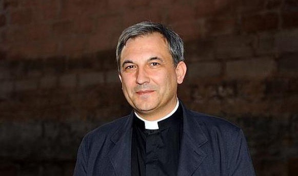 “Vatileaks”: detuvieron a un sacerdote por el robo de documentos secretos | Internacionales