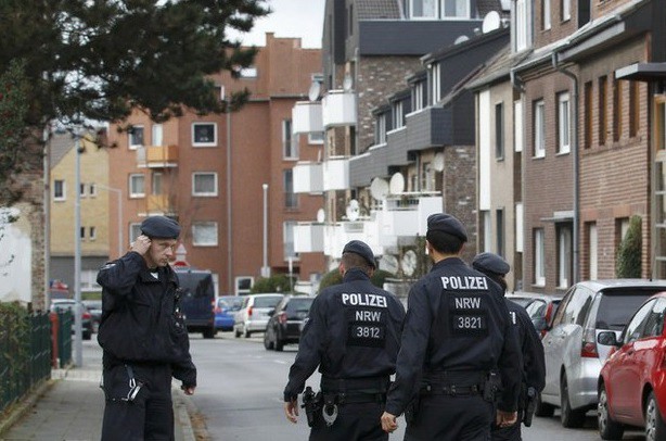 Detuvieron en Alemania a dos mujeres y un hombre por los atentados en París | Internacionales