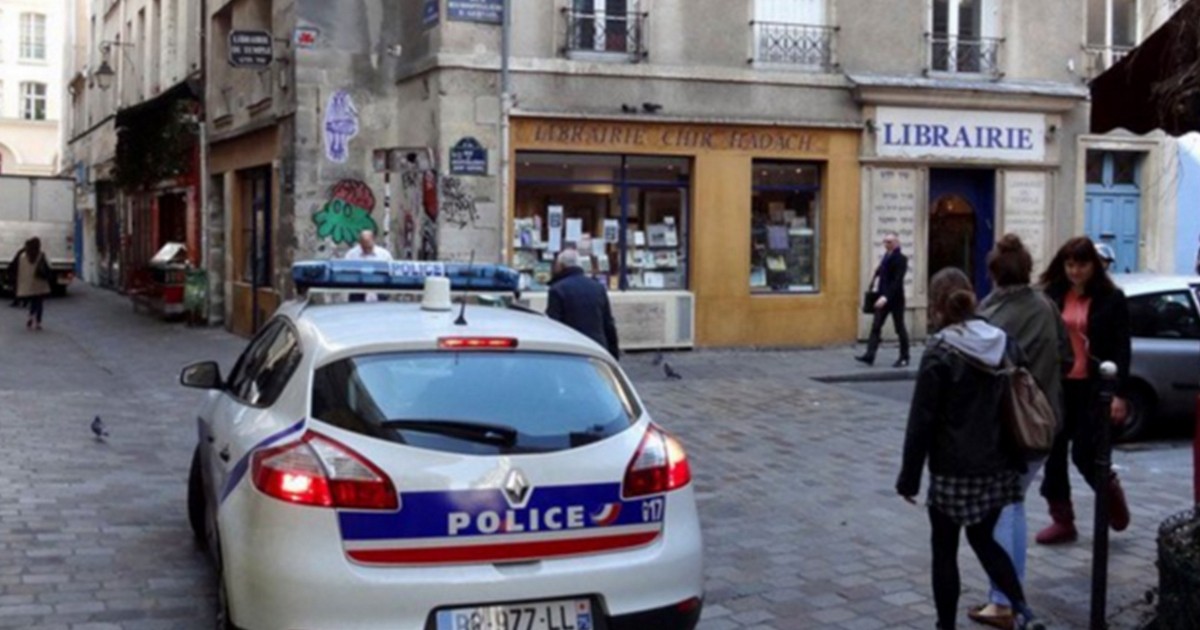 Tres yihadistas apuñalaron a un profesor judío en Francia | Internacionales