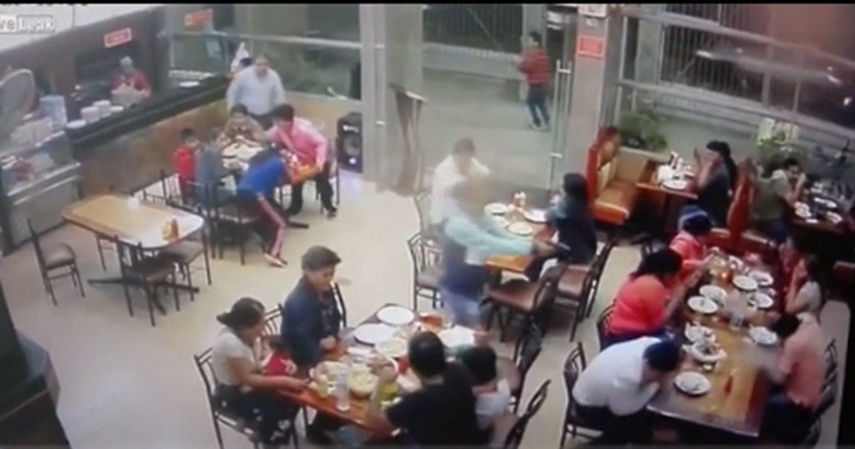 Sicarios entraron a un restaurante y balearon a sangre fría a una familia | Internacionales