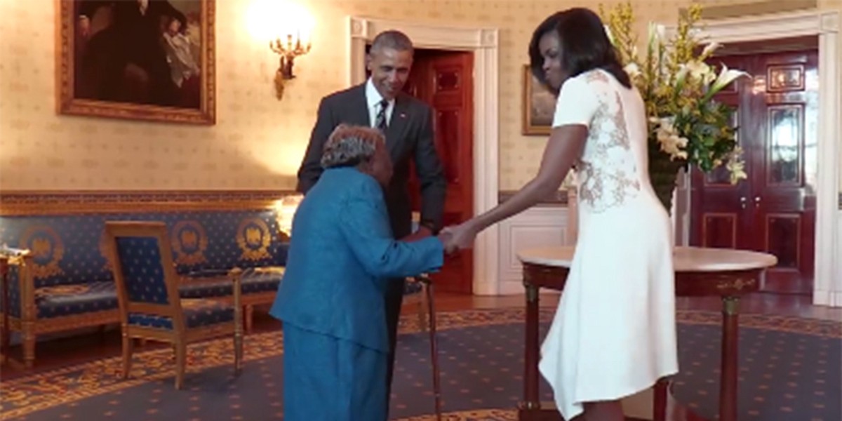 Una anciana de 106 años bailó de felicidad al conocer a Barack Obama | Internacionales