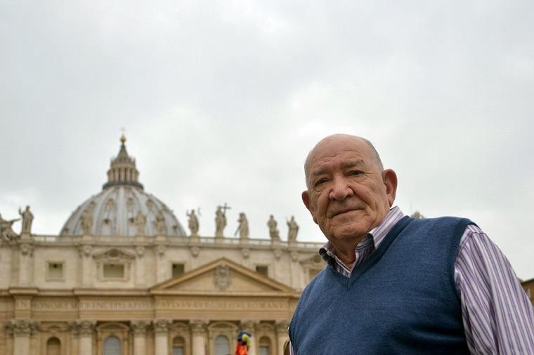 A 25 años del atentado habla el enfermero que auxilió a Juan Pablo II: "No paraba de rezar" | Internacionales