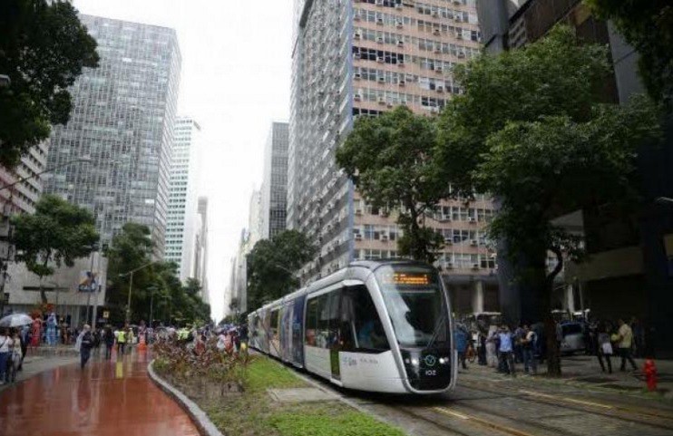 Un tren no contaminante diseñado por argentinos cruzará Río de Janeiro | Internacionales