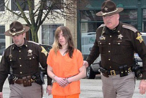 La “bloguera del terror” adolescente que mató a sus padres explica por qué lo hizo | Internacionales