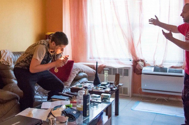 La historia del padre que cayó en una sobredosis de heroína para darle una lección a su hijo adicto | Internacionales