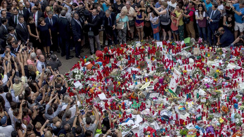 Barcelona: Los familiares de las víctimas mortales recibirán una indemnización de 250 mil euros | Internacionales