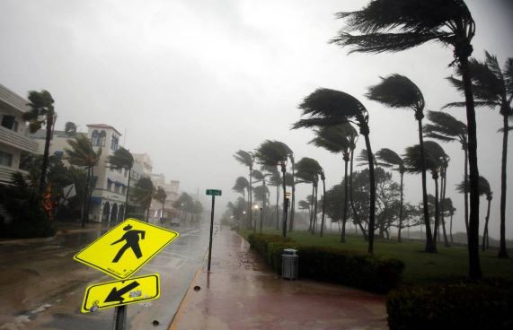 El huracán Irma impactó en los Cayos de Florida, con vientos de 215 kilómetros por hora | Internacionales