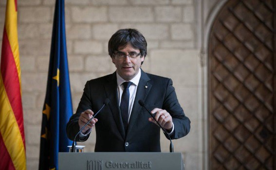 Puigdemont descartó convocar elecciones y dejó al Parlamento la decisión sobre la independencia | Internacionales