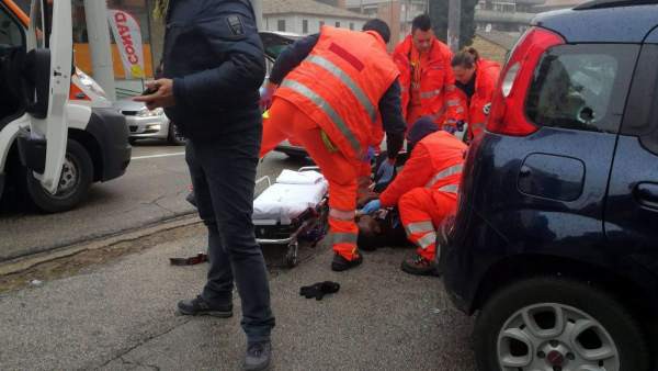 Un joven neonazi le disparó a 6 inmigrantes en Italia | Internacionales