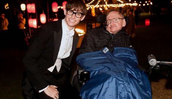 El emotivo mensaje de Eddie Redmayne, el actor que encarnó a Stephen Hawking | Internacionales