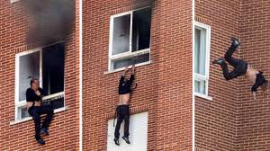 Mató a su mujer, a su suegra y se tiró por la ventana de un octavo piso | Internacionales