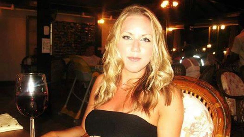 Horror en Gales: se ahorcó porque la dejó el novio y su madre se quitó la vida seis días después | Internacionales