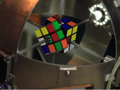 Un robot resolvió el Cubo Rubik en menos de un segundo | Redes