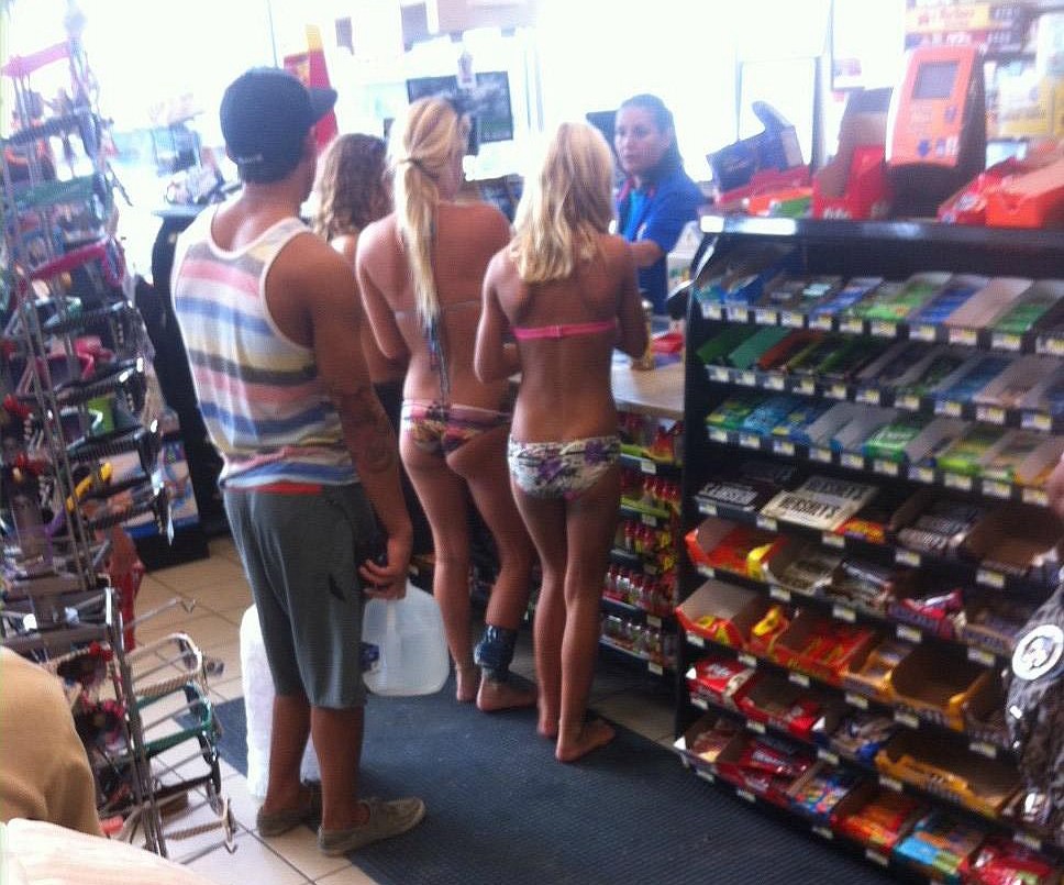 El "secreto oculto" que hizo viral la foto de tres chicas en bikini | Redes