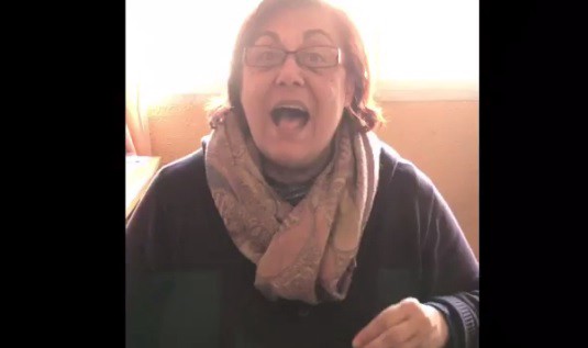 #EsViral La madre de un fan de Lady Gaga se indigna con los revendedores de entradas | Redes