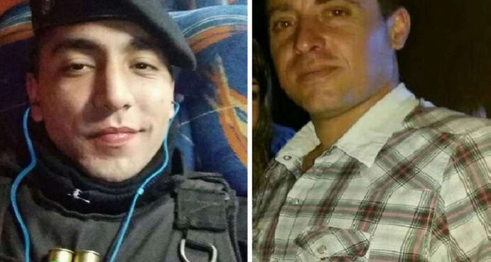 El conmovedor gesto de dos policías con un hombre tirado en la calle | Redes