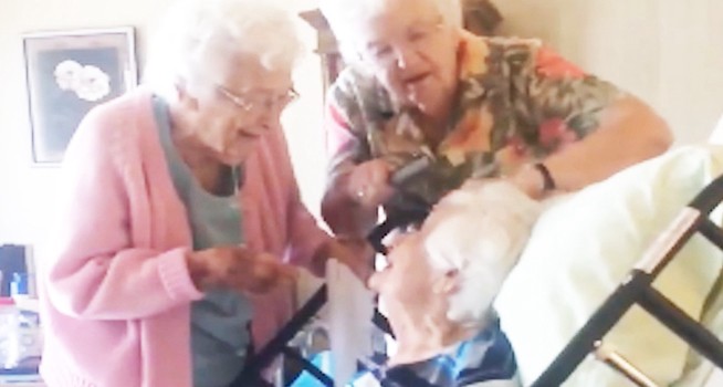 Video pura ternura: así se cuidan tres hermanas de más de 90 años | Redes