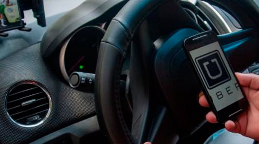 Un chofer de Uber las acosó y lo escracharon en Twitter | Redes