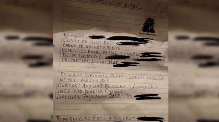 Recibió un CV escrito a mano y su respuesta contagió a muchos | Redes