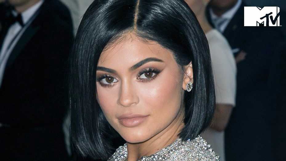 Kylie Jenner confesó que ha estado viviendo una doble vida | MTV News