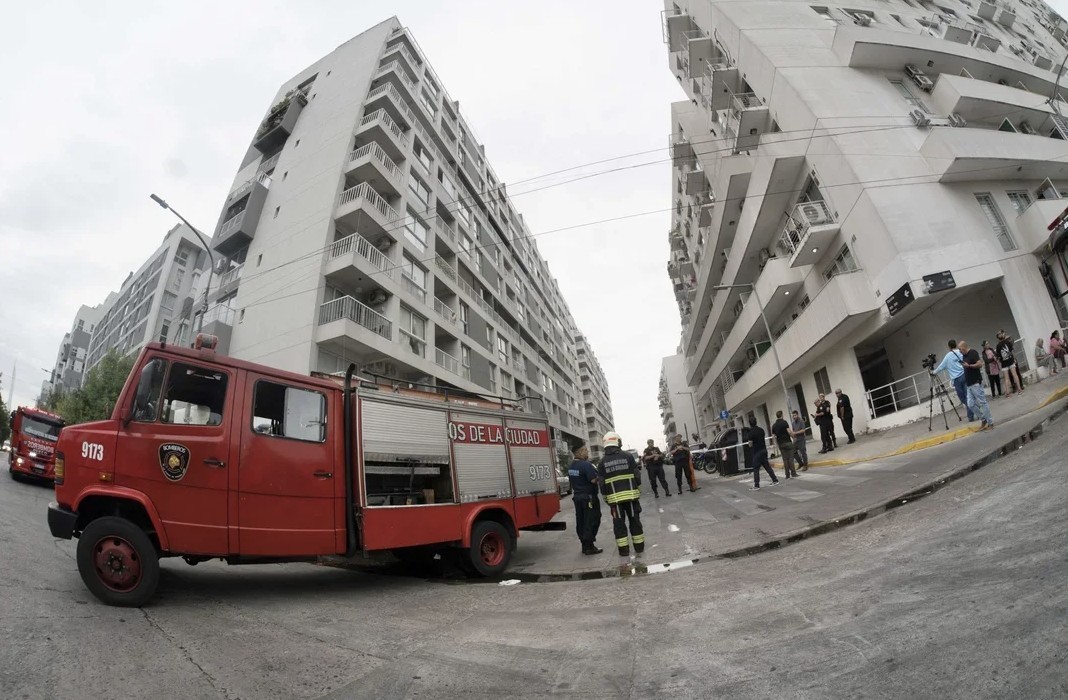 Derrumbe en Parque Patricios: la fiscalía busca “resguardar a vecinos y autorizó tareas de apuntalamiento” | Actualidad