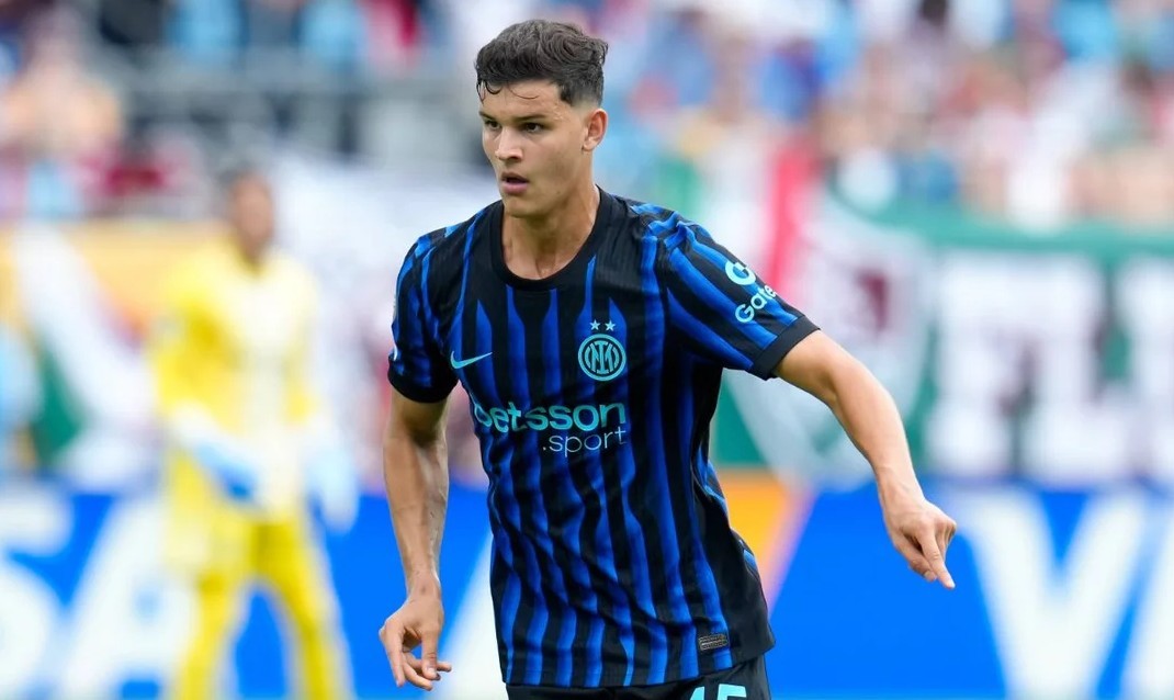 Racing oficializó la llegada de Valentín Carboni y ya puso la firma | Deportes