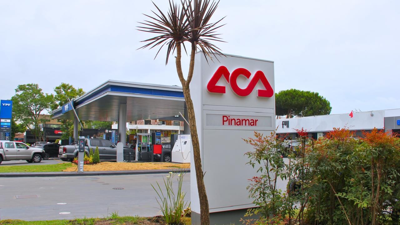 ACA e YPF profundizan su alianza estratégica con la renovación de su red de estaciones de servicio | Economía