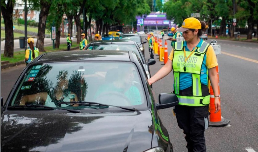 La Ciudad agregará 30 puestos de control de alcoholemia durante la Nochebuena | Actualidad