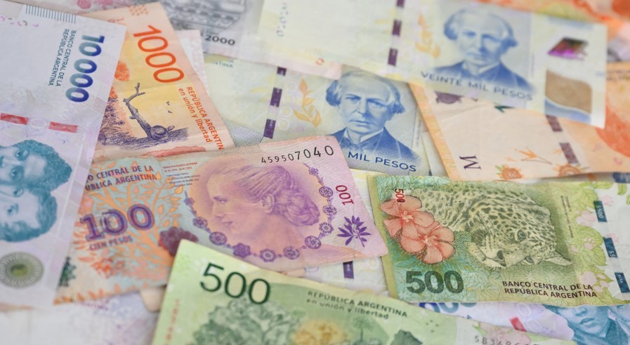 De prepagas a transportes: uno por uno, todos los aumentos que llegan en diciembre | Economía