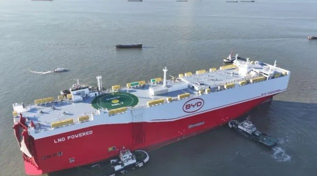 Llega un barco con más de 5.000 autos chinos y las terminales locales están en alerta | Economía