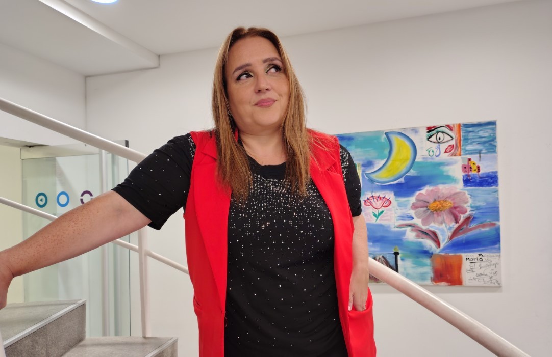 Maquilló estrellas, piloteó avionetas y ahora comunica historias de mujeres | Espectáculos