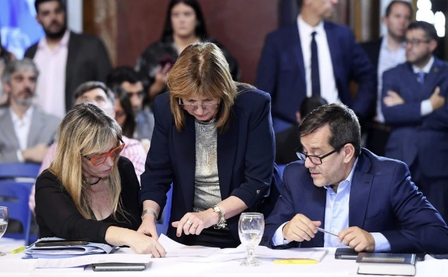 Senado: el oficialismo busca tener el dictamen de la reforma laboral para votarla el próximo viernes | Política