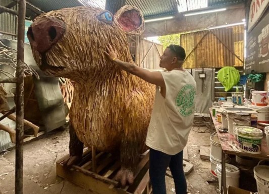 En la tradicional quema de muñecos, habrá un carpincho en honor a Kim Gómez | Actualidad