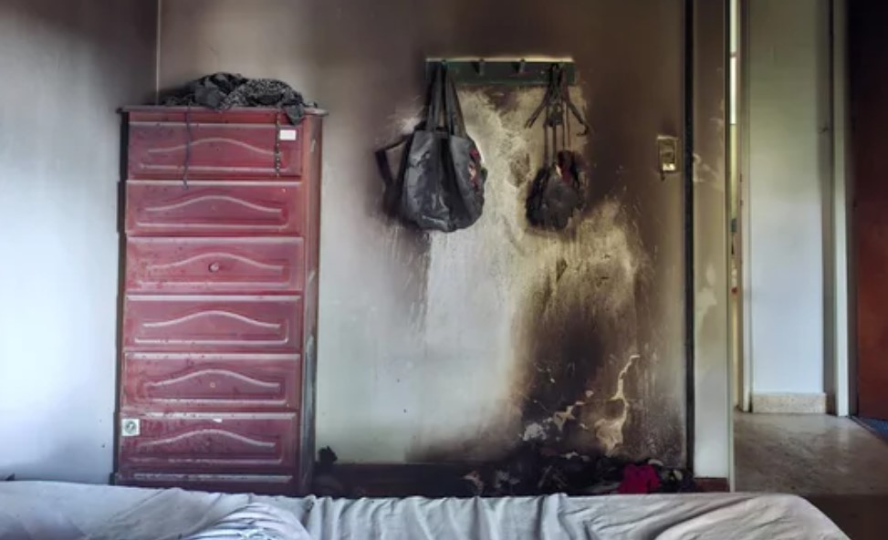 La Plata: le entró una cañita voladora a la casa y le prendió fuego la vivienda | Actualidad