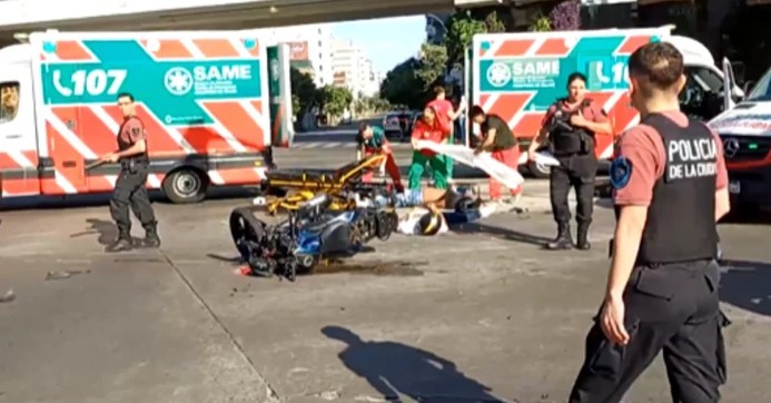 Choque fatal en Juan B. Justo y Córdoba: dos motociclistas muertos | Actualidad