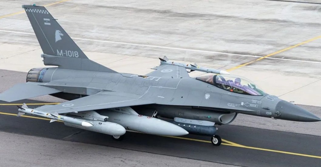 El Gobierno adelantó el acto y el vuelo rasante de los aviones F-16 para el sábado | Política