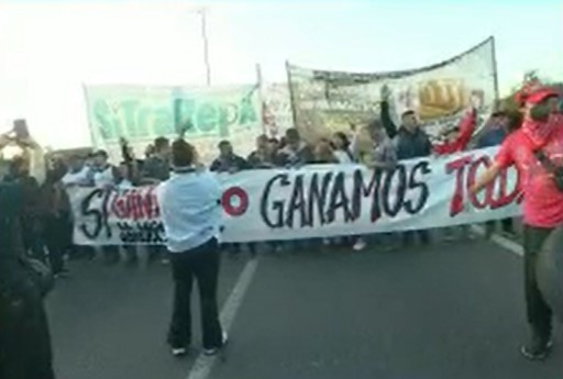 Trabajadores de Fate cortaron la Autopista Panamericana | Actualidad